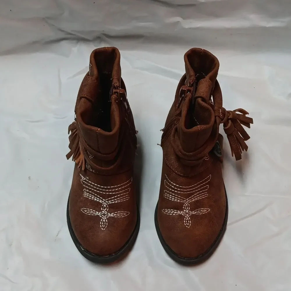 Madden Girl Mini Cowgirl Tan Suede Ankle Boots with Embroidery Size 6